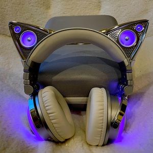 Brookstone Ariana Grande Limited Edition Wireless Cat Ear Headphones
